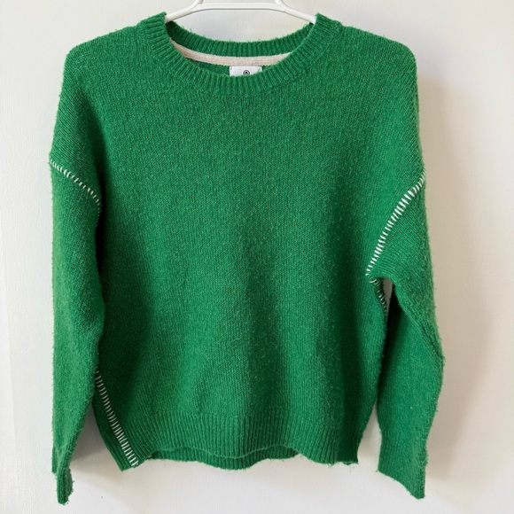 Revolve Sundry Oversized Sweater in Emerald & Eggshell - Picture 5 of 14